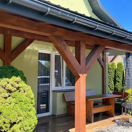 Dom Pod Orzechem Daire *